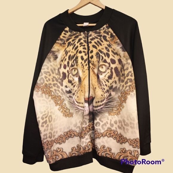 Front zip reglan sleeve jacket with leopard on the front - Picture 1 of 9